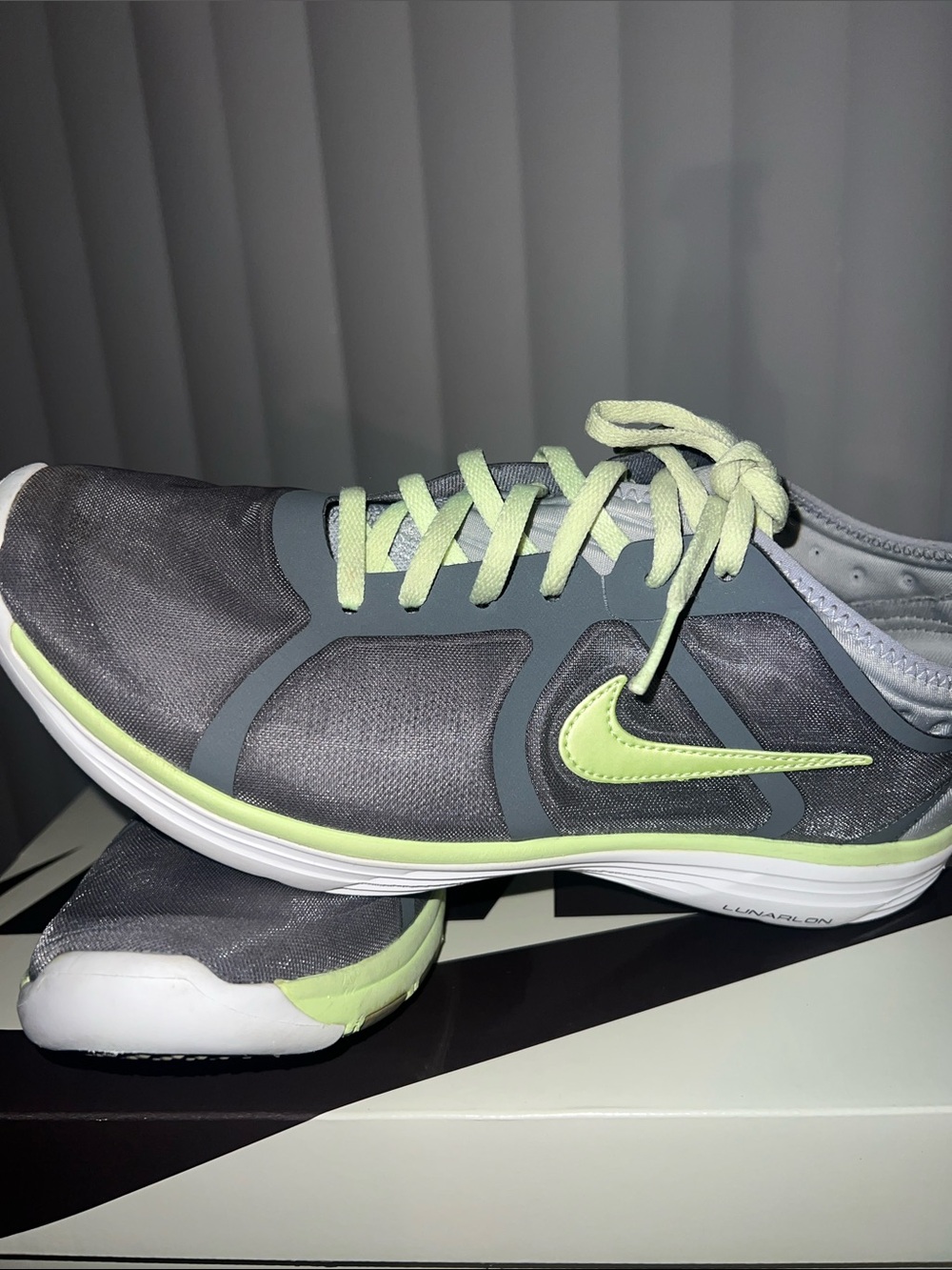 Nike Lunarlon Women's Running Shoes Grey Neon Volt Glow Size 10